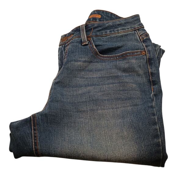 Faded Glory Ultimate Boot Cut Leg Mid Rise Cotton Blend Jeans Women's Size 14P - Picture 1 of 8